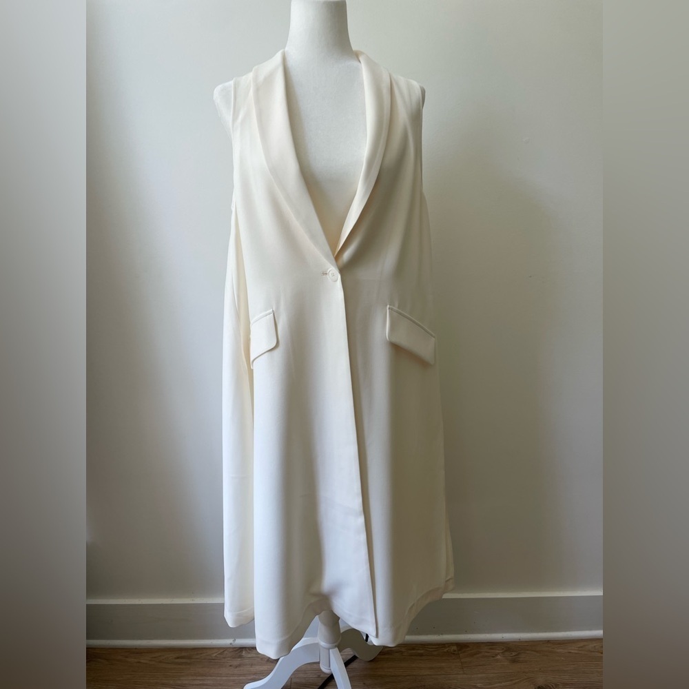 Lattelier Sleeveless White Blazer Duster Vest Size Small Classy Quite Luxury